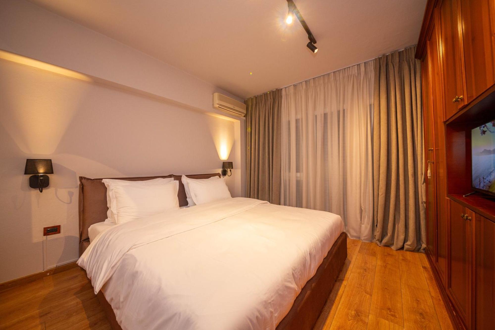 Blloku Unique Apartments 3 티라나 외부 사진